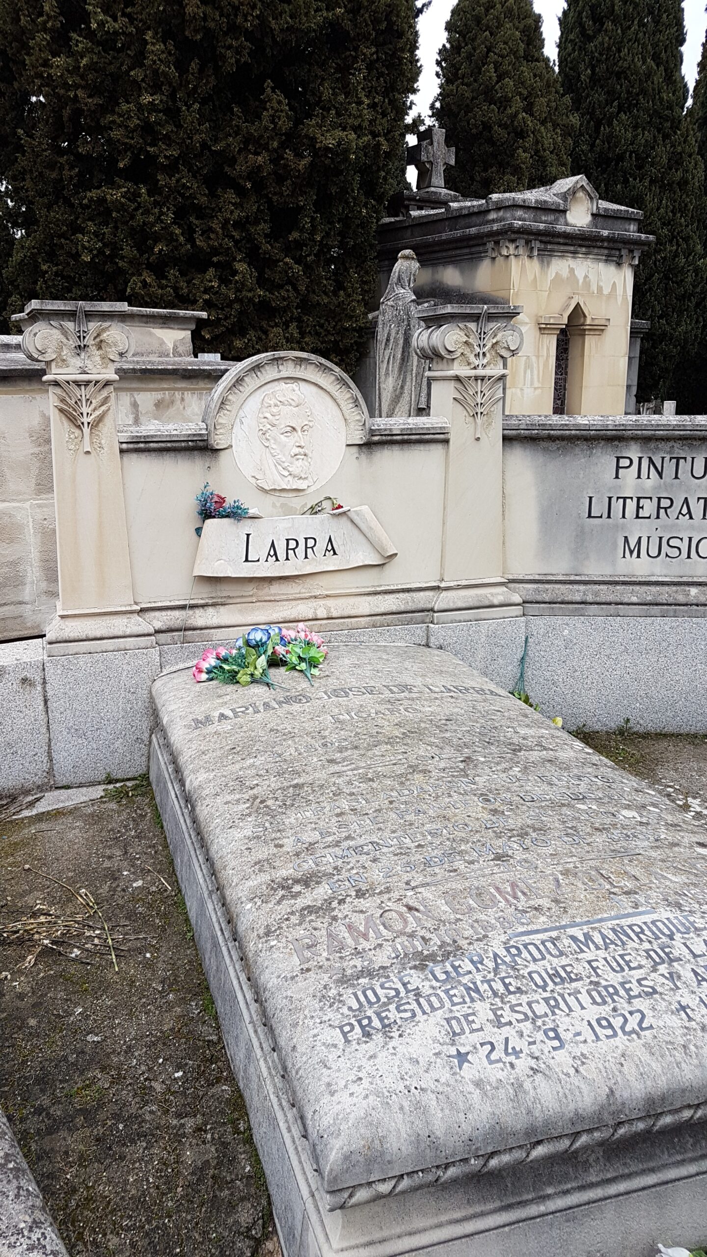 Tumba de Larra